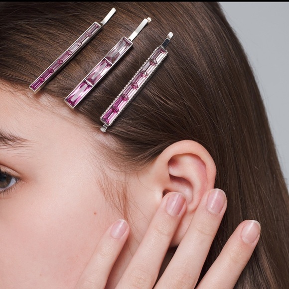 White House Black Market Accessories - WHBM PINK STONE BOBBI PINS SET OF 3